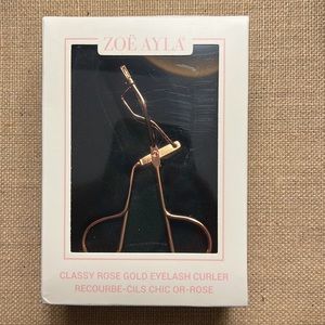 Rose gold eyelash curler